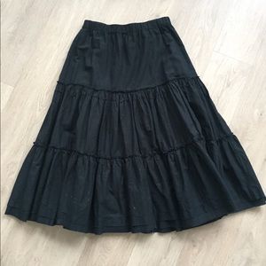 Beautiful Club Monaco Black Maxi Skirt. XS.